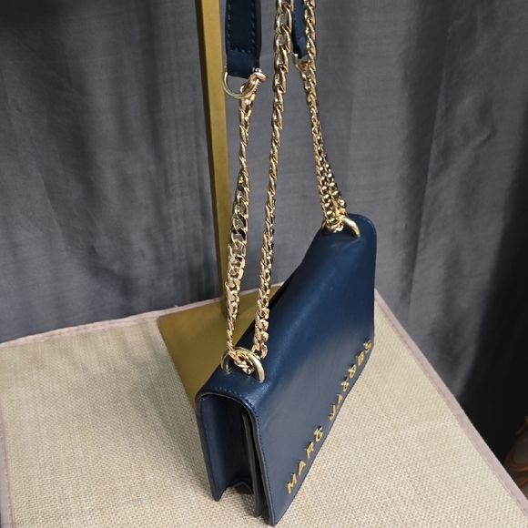 Marc Jacobs Blue Crossbody Bag with Gold Chain - Picture 14 of 16